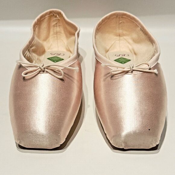 Russian Pointe Akoya Ballet Shoes Women's 37.5 w4 v2 FS US Size 7.5 - Picture 3 of 15